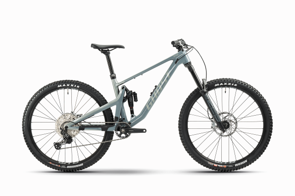 Ghost Riot AM Pro: Leichtes All Mountain-MTB mit Carbon-Rahmen und High-End-Komponenten